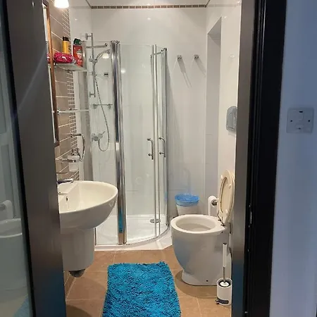 Modern & Spacious 3 Bedroom Maisonette - Normandy Pembroke Apartment *